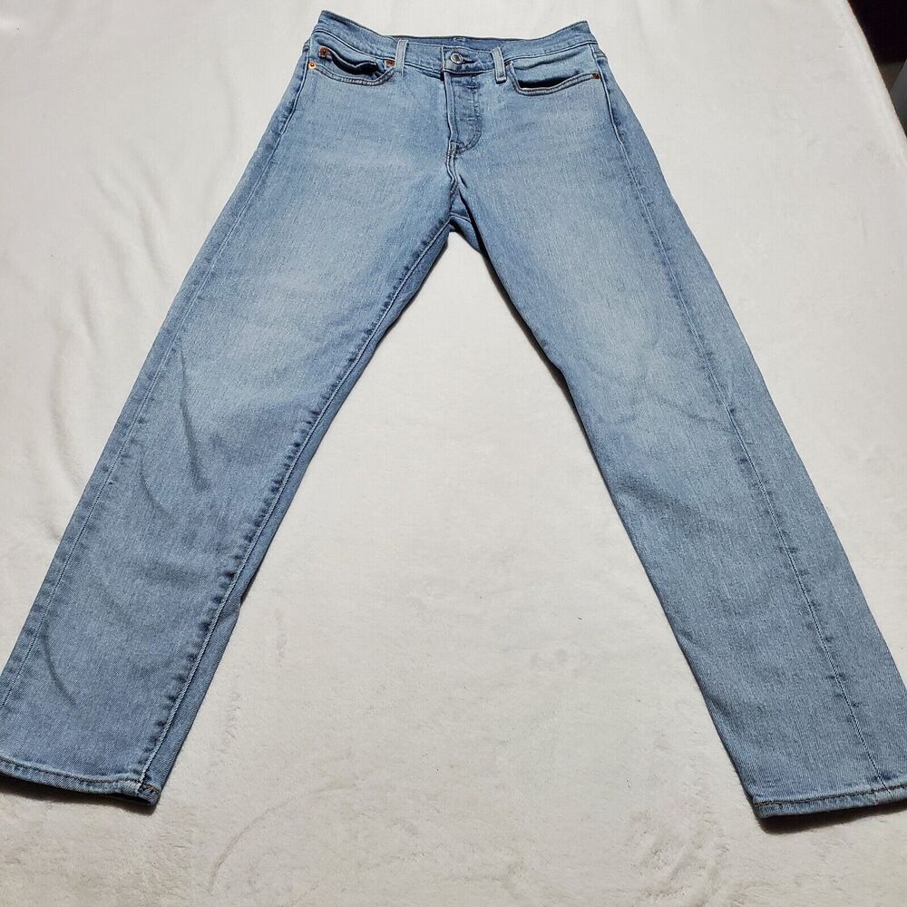 Levis Jeans Women's 28 Blue Wedgie Fit Ankle Denim Button Fly